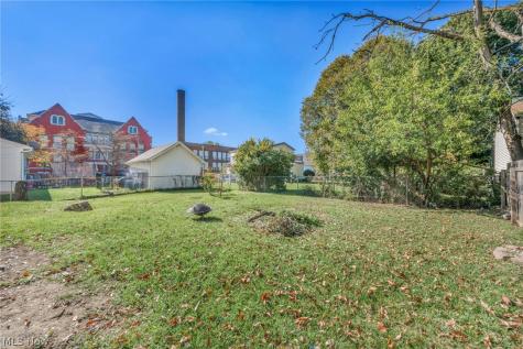 3250 W 58th Street Cleveland OH 44102