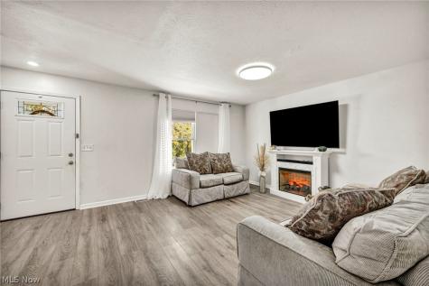 3250 W 58th Street Cleveland OH 44102