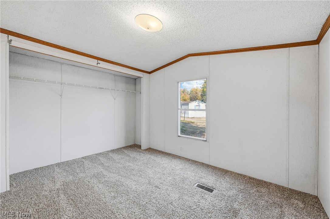 1030 South Park Court Brookfield OH 44403