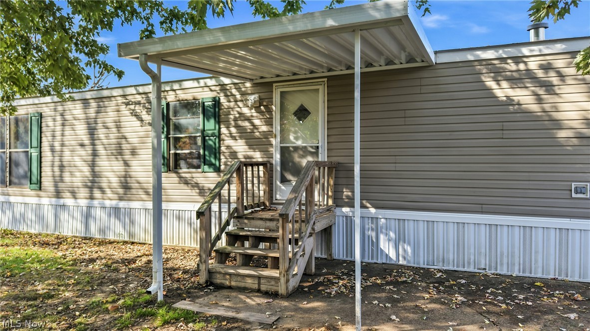 1030 South Park Court Brookfield OH 44403