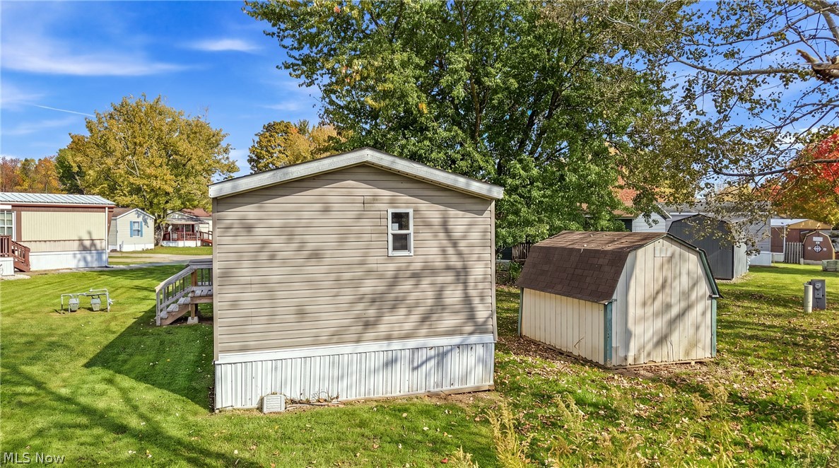 1030 South Park Court Brookfield OH 44403