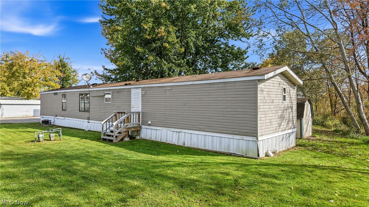 1030 South Park Court Brookfield OH 44403