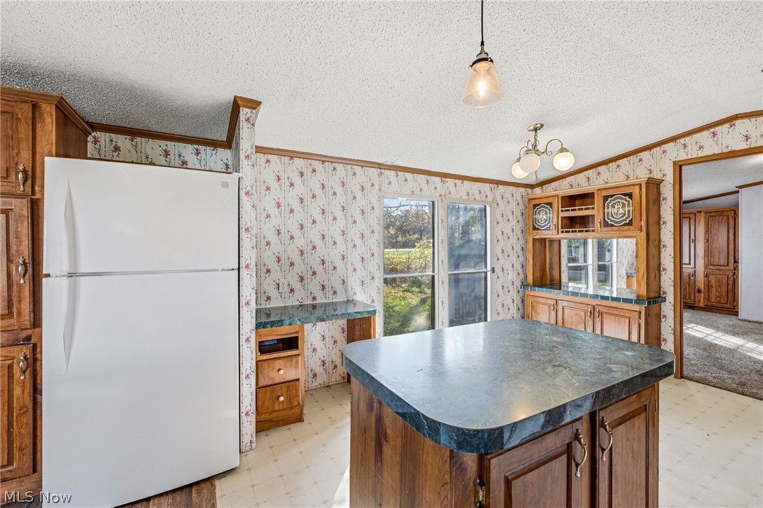1030 South Park Court Brookfield OH 44403