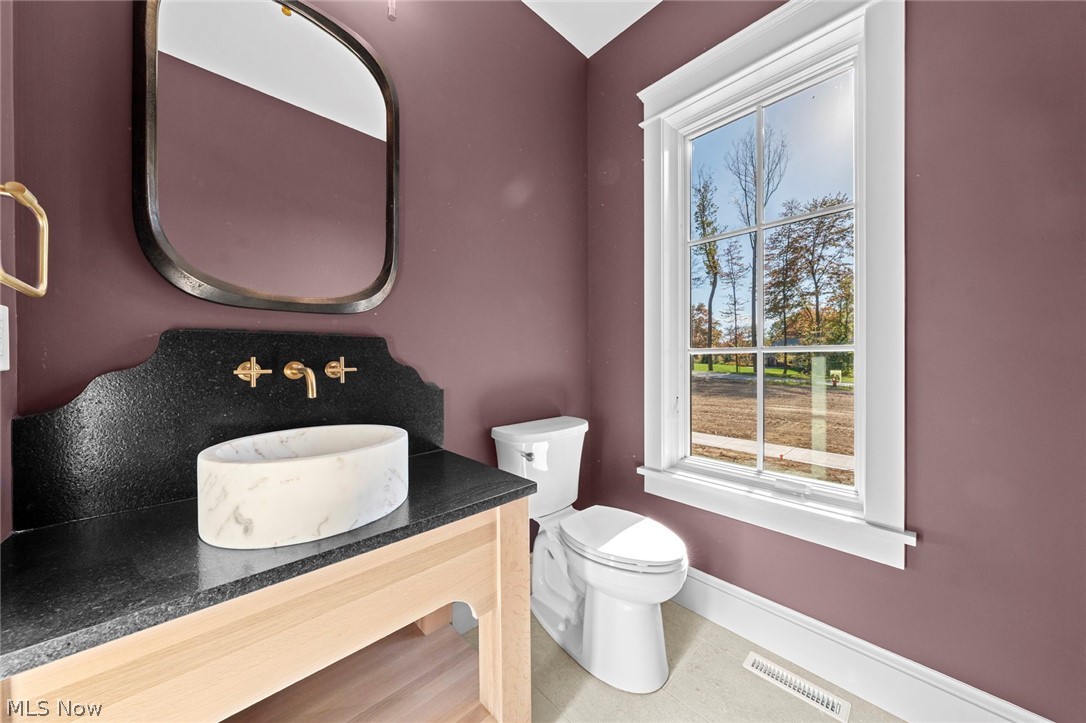 17585 Crescent Ridge Chagrin Falls OH 44023