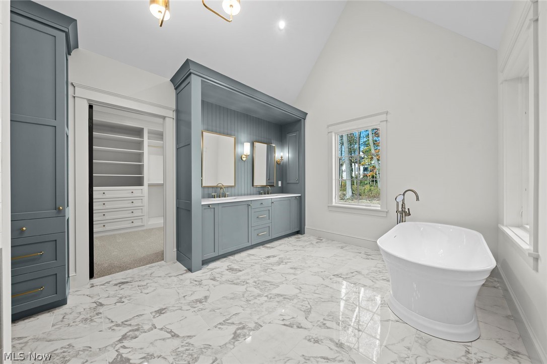 17585 Crescent Ridge Chagrin Falls OH 44023