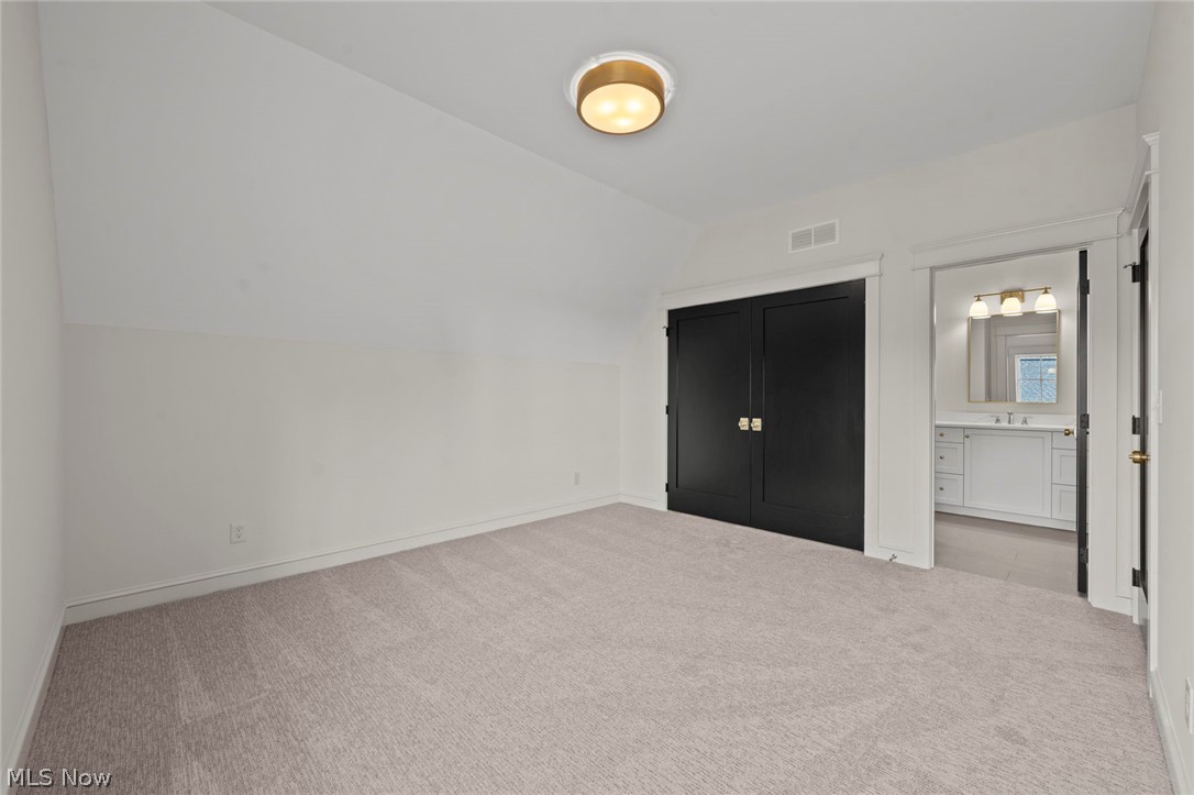17585 Crescent Ridge Chagrin Falls OH 44023