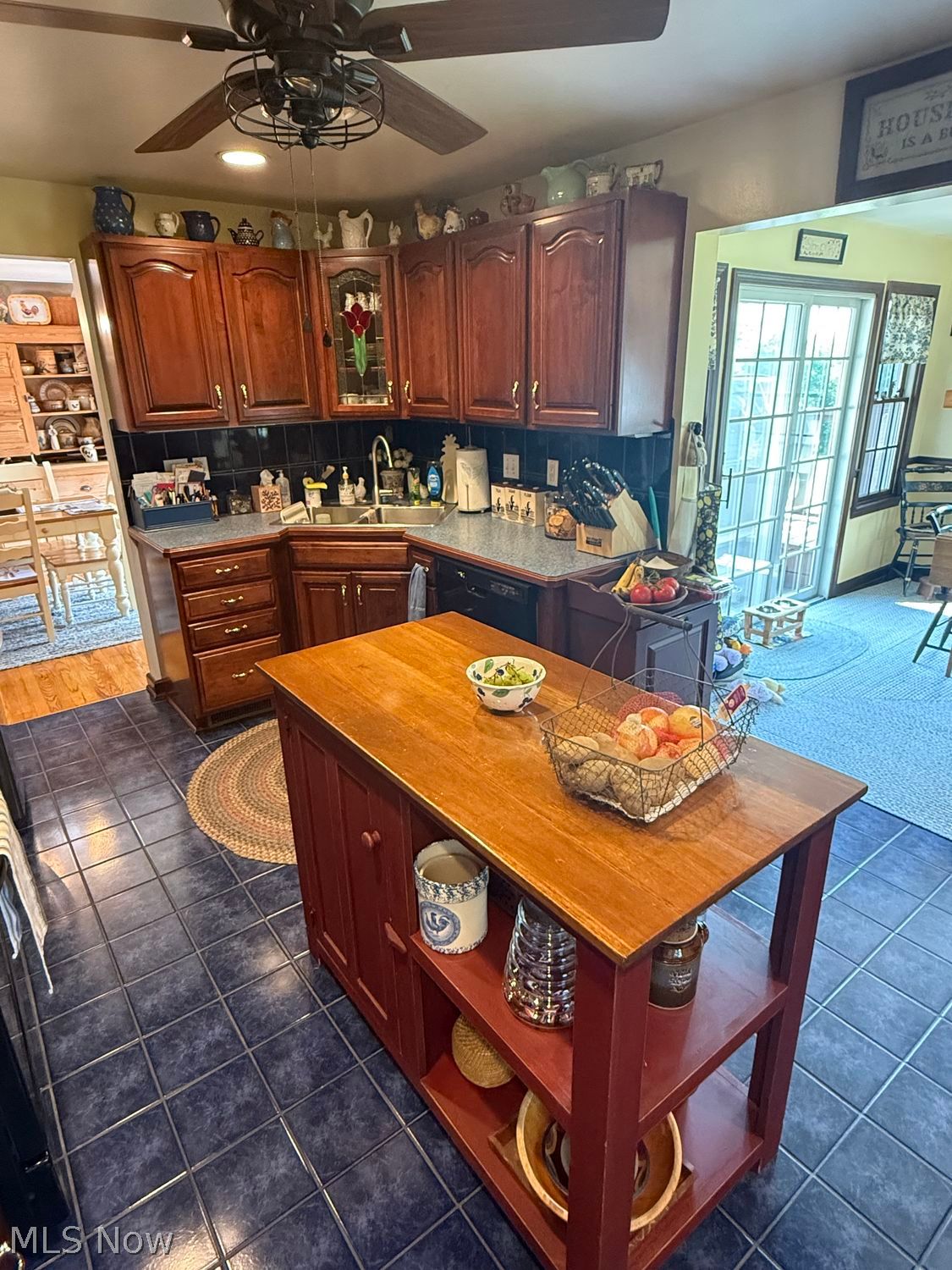 73 S Yorkshire Boulevard Austintown OH 44515