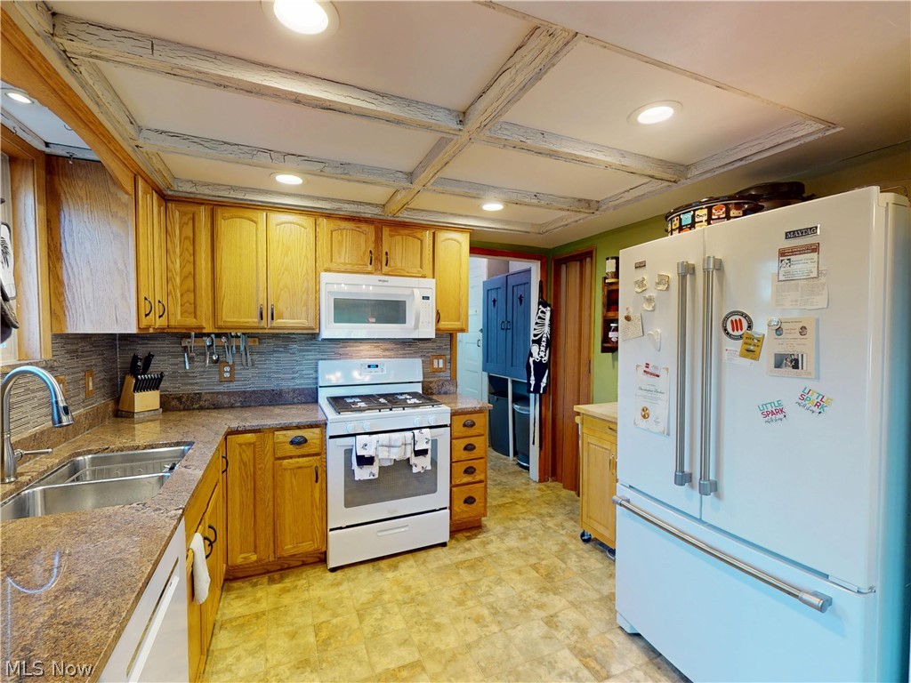 2151 Overbrook Avenue Lakewood OH 44107