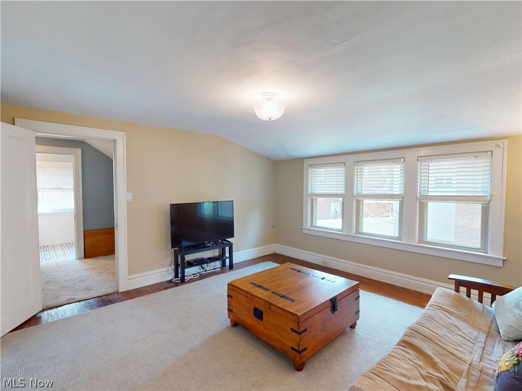 2151 Overbrook Avenue Lakewood OH 44107