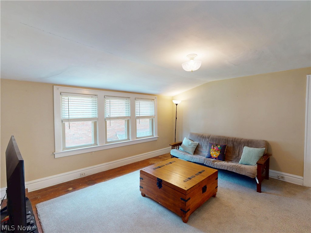 2151 Overbrook Avenue Lakewood OH 44107