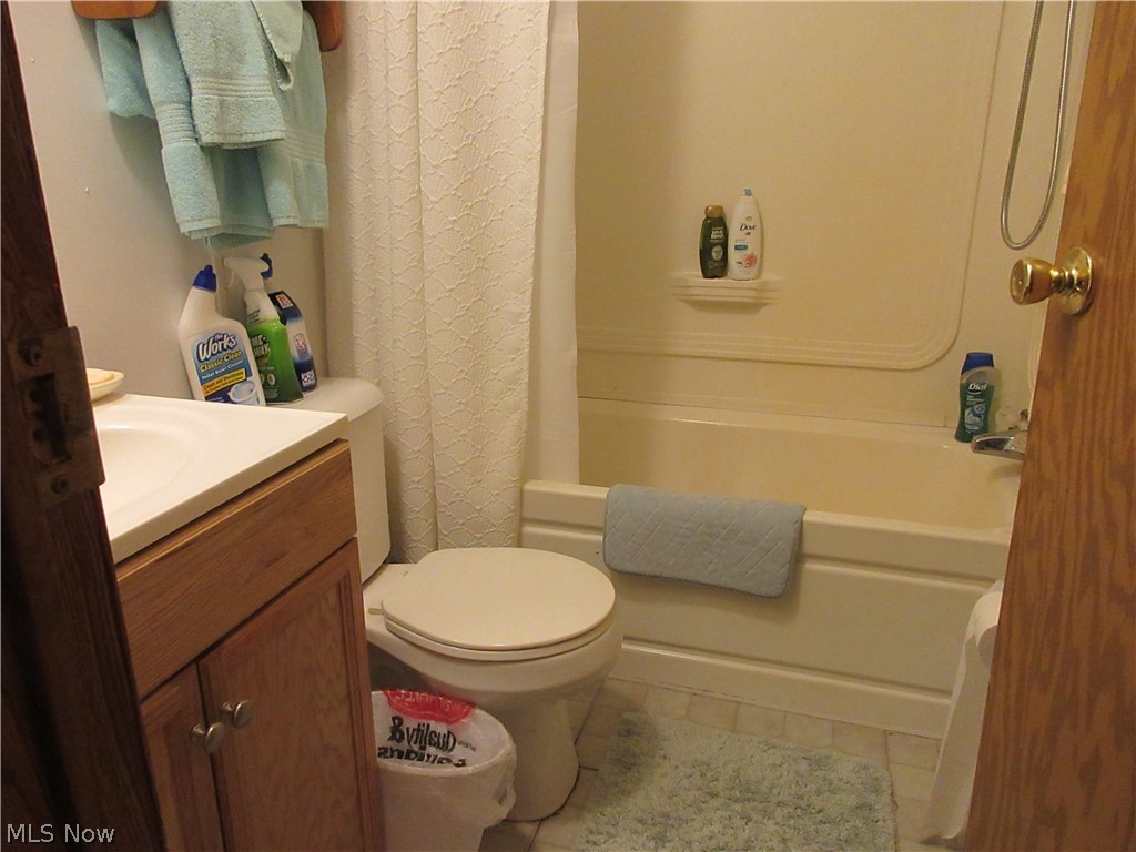4546 Pymatuning Lake Road Andover OH 44003