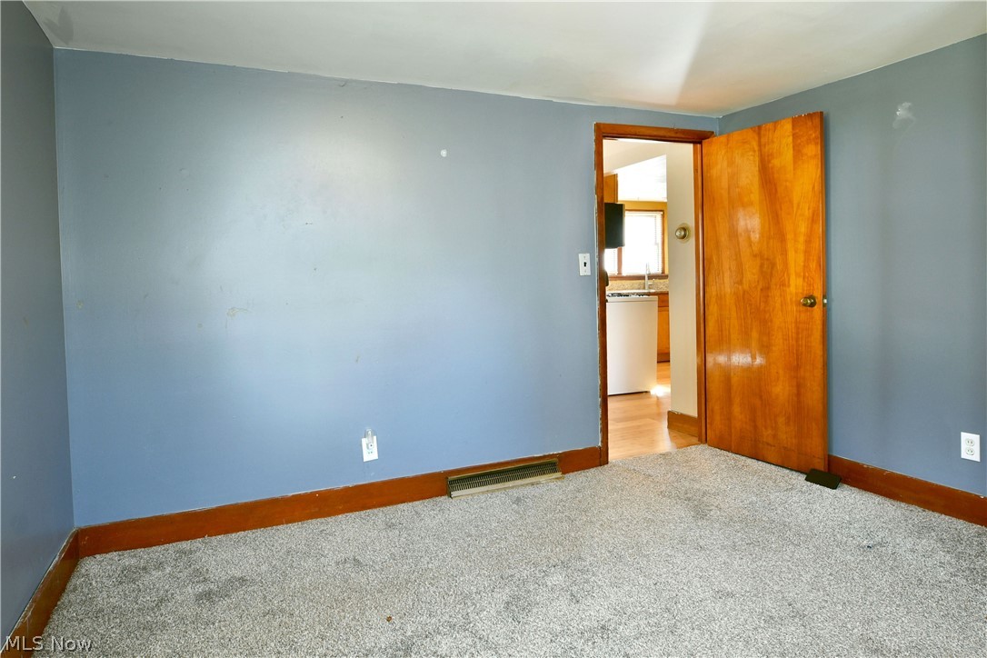 60 Woodglen Avenue Niles OH 44446