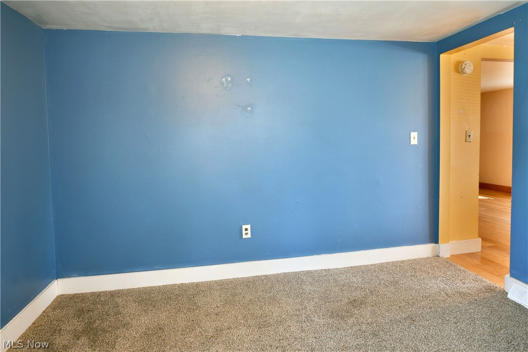 60 Woodglen Avenue Niles OH 44446