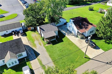 60 Woodglen Avenue Niles OH 44446