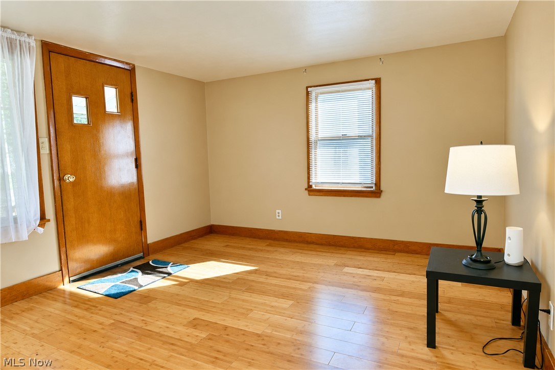 60 Woodglen Avenue Niles OH 44446