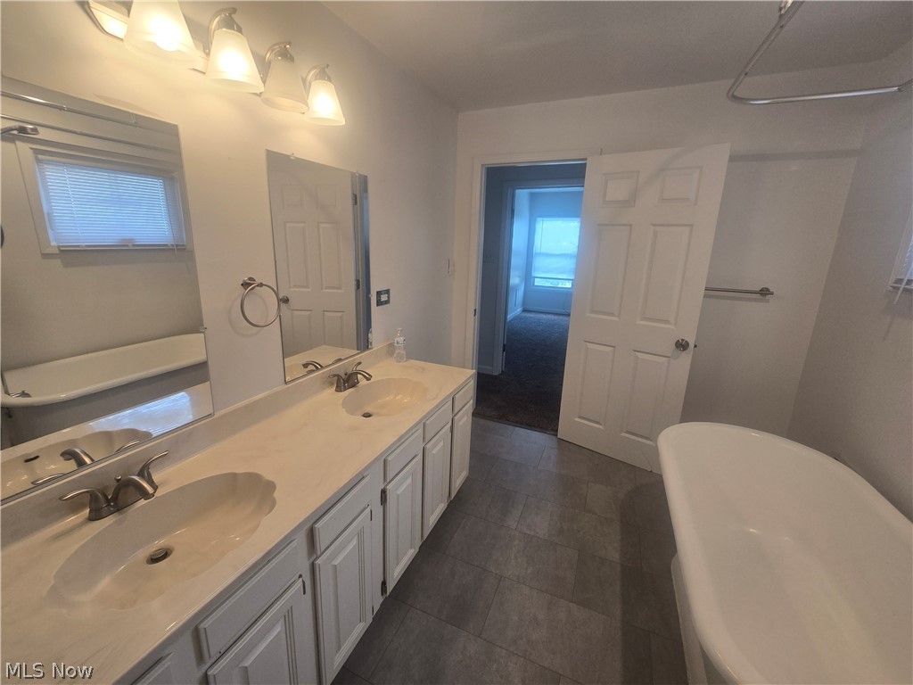1262 South Street SE Warren OH 44483