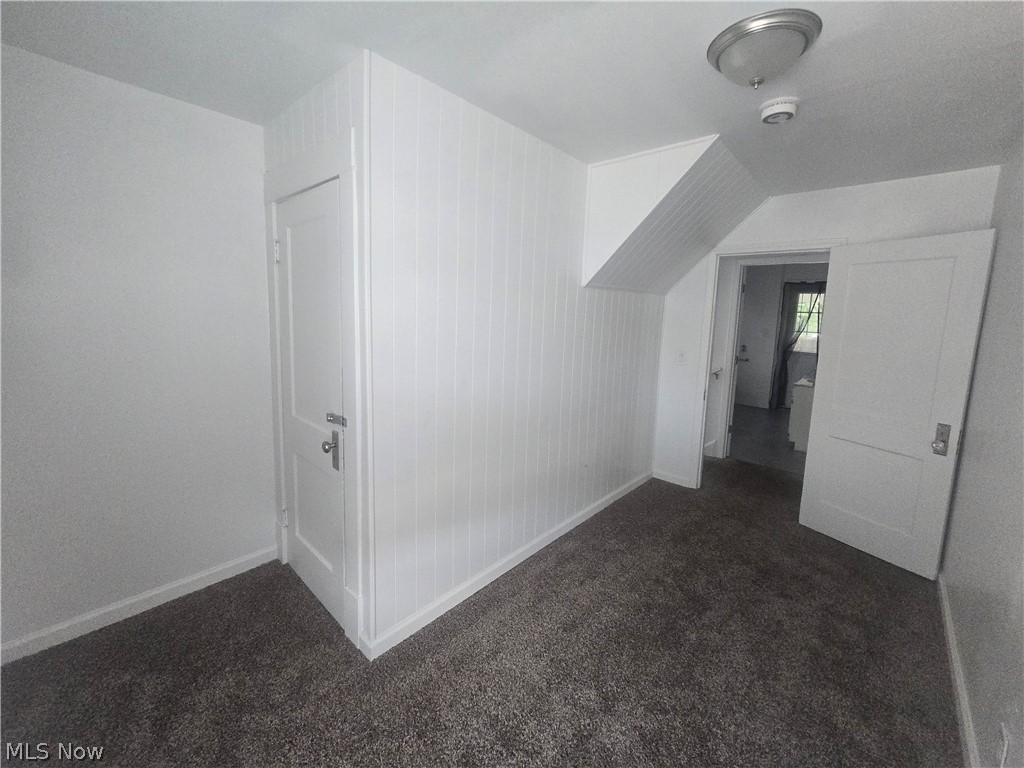 1262 South Street SE Warren OH 44483