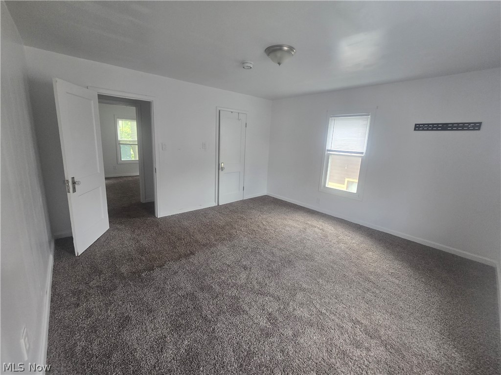 1262 South Street SE Warren OH 44483