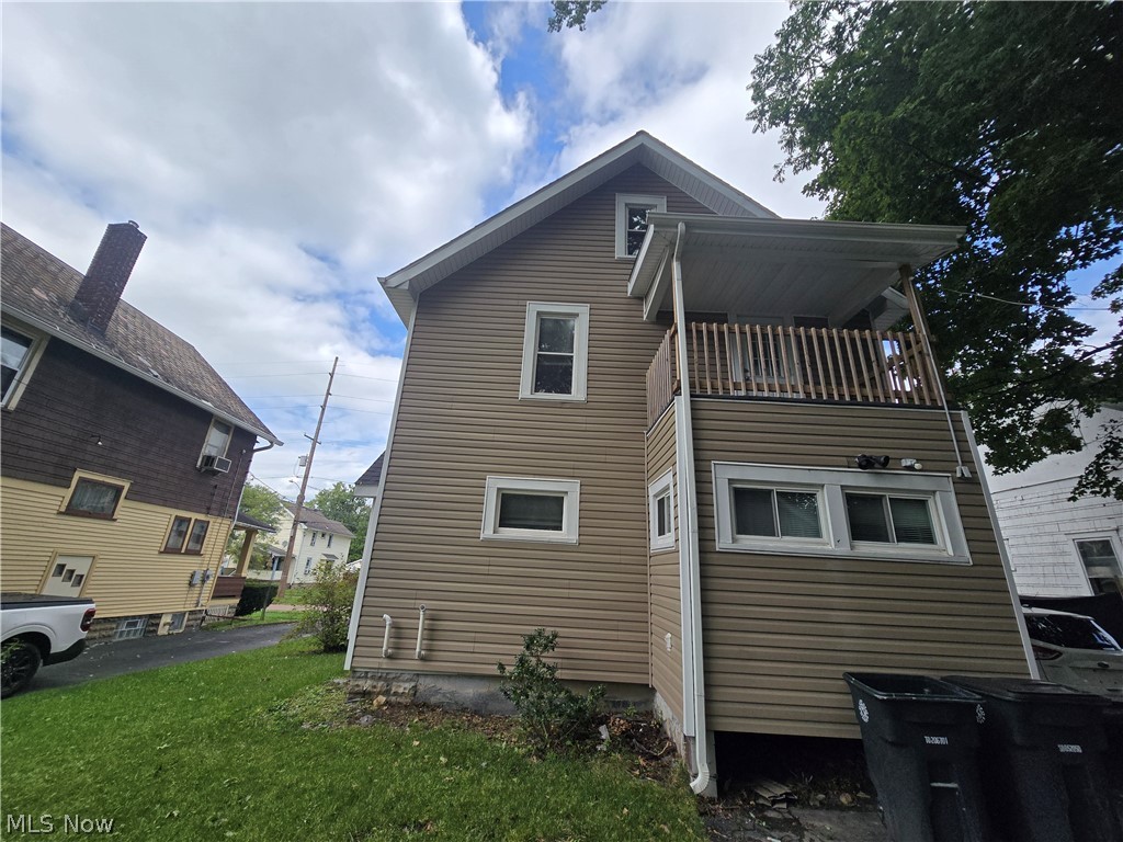 1262 South Street SE Warren OH 44483