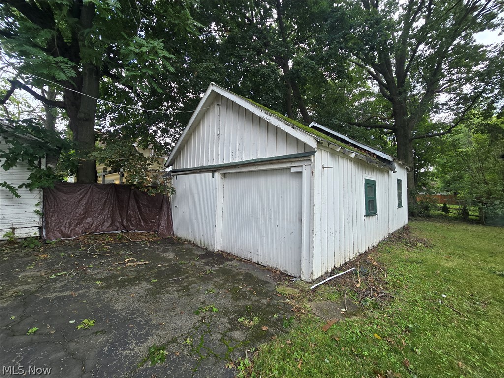 1262 South Street SE Warren OH 44483