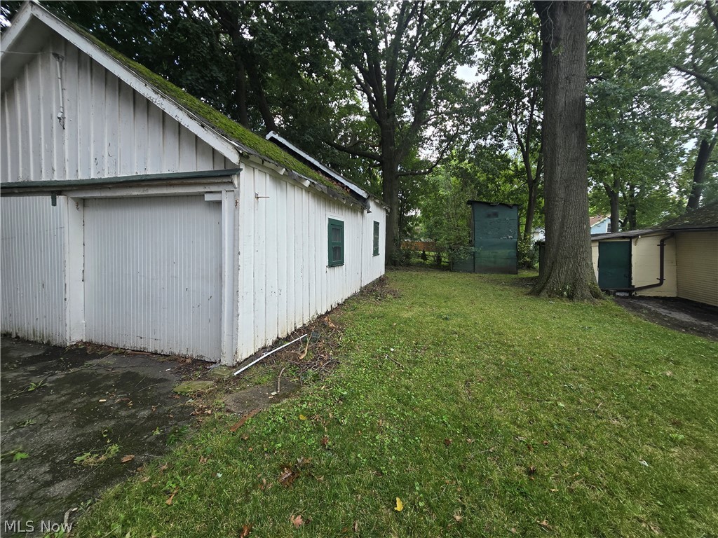 1262 South Street SE Warren OH 44483