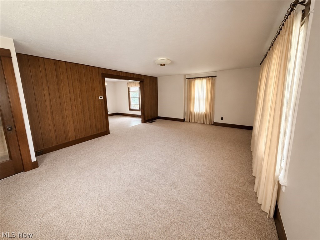 409 E Main Street Madison OH 44057