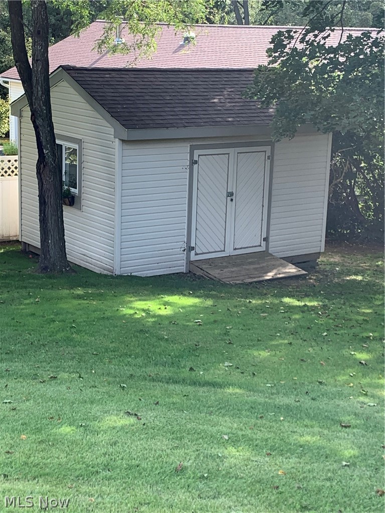 16891 Harding Avenue East Liverpool OH 43920