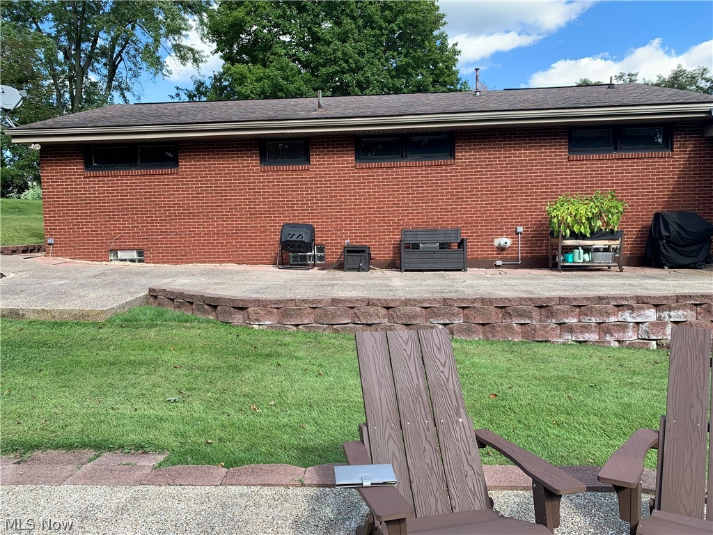 16891 Harding Avenue East Liverpool OH 43920