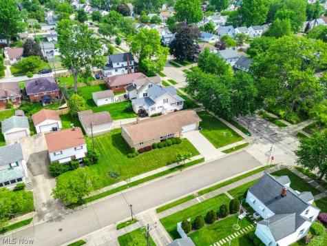 317 E Linwood Avenue Akron OH 44301