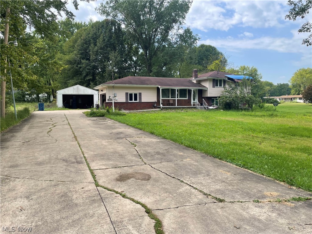 2951 Mellgren Drive SW Warren OH 44481