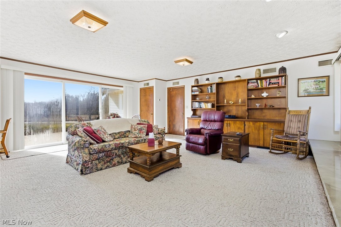 14687 National Road Thornville OH 43076