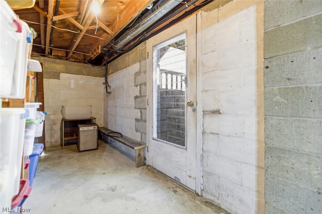 14687 National Road Thornville OH 43076