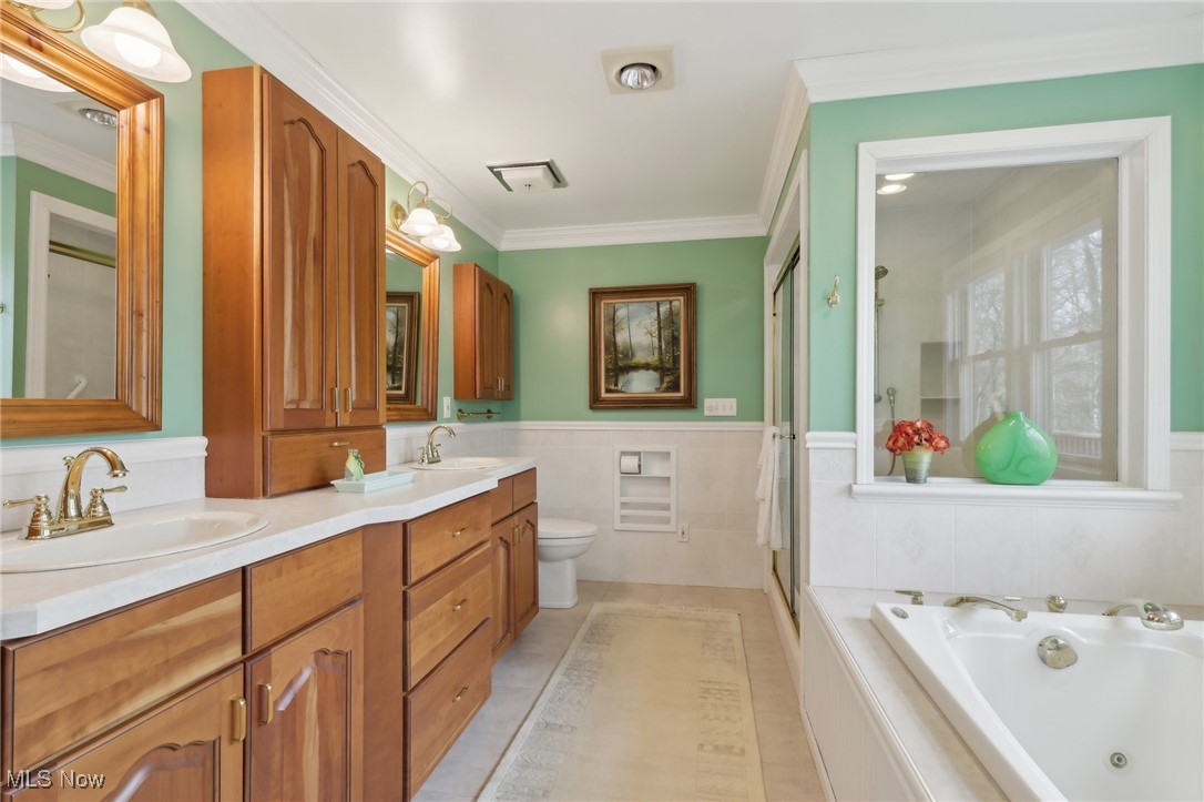 31745 Creekside Drive Pepper Pike OH 44124