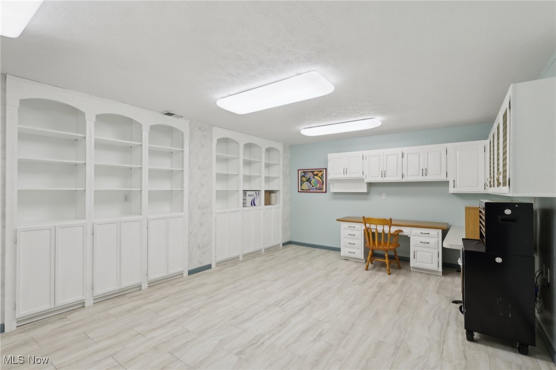 31745 Creekside Drive Pepper Pike OH 44124