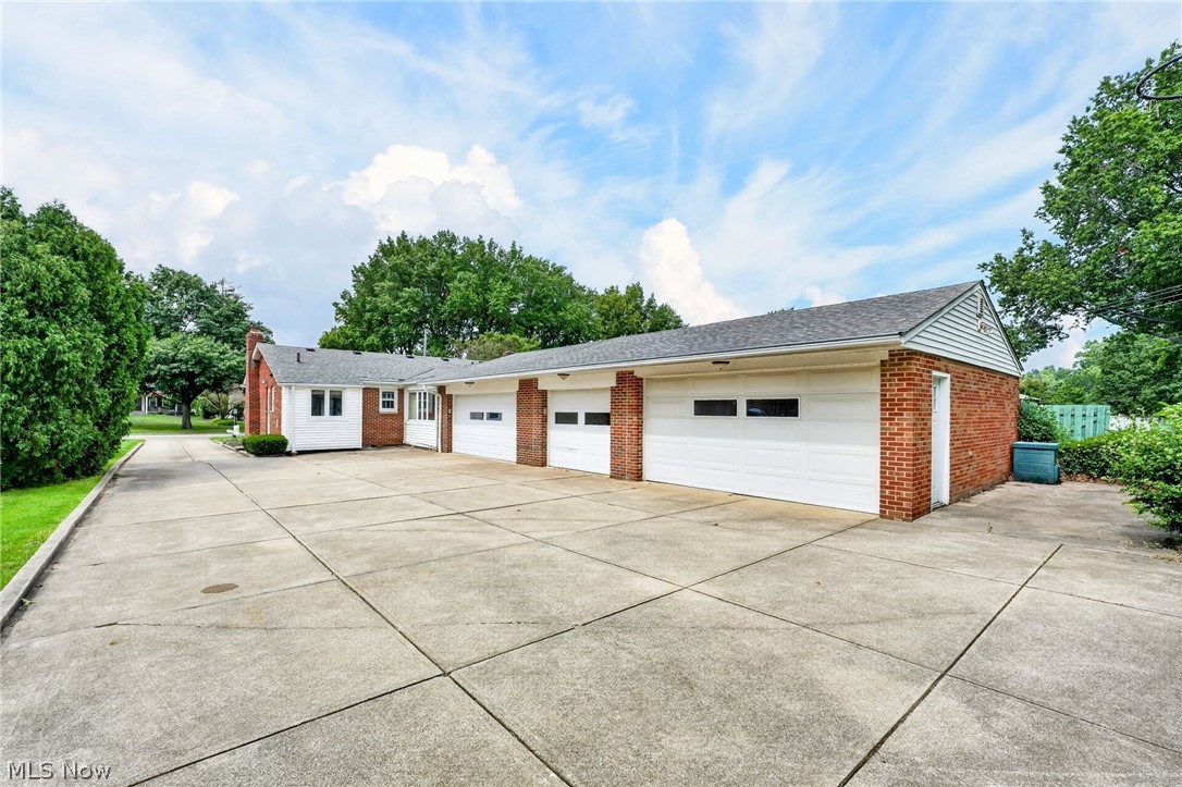 1887 Brainard Road Lyndhurst OH 44124