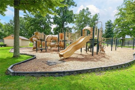 1887 Brainard Road Lyndhurst OH 44124