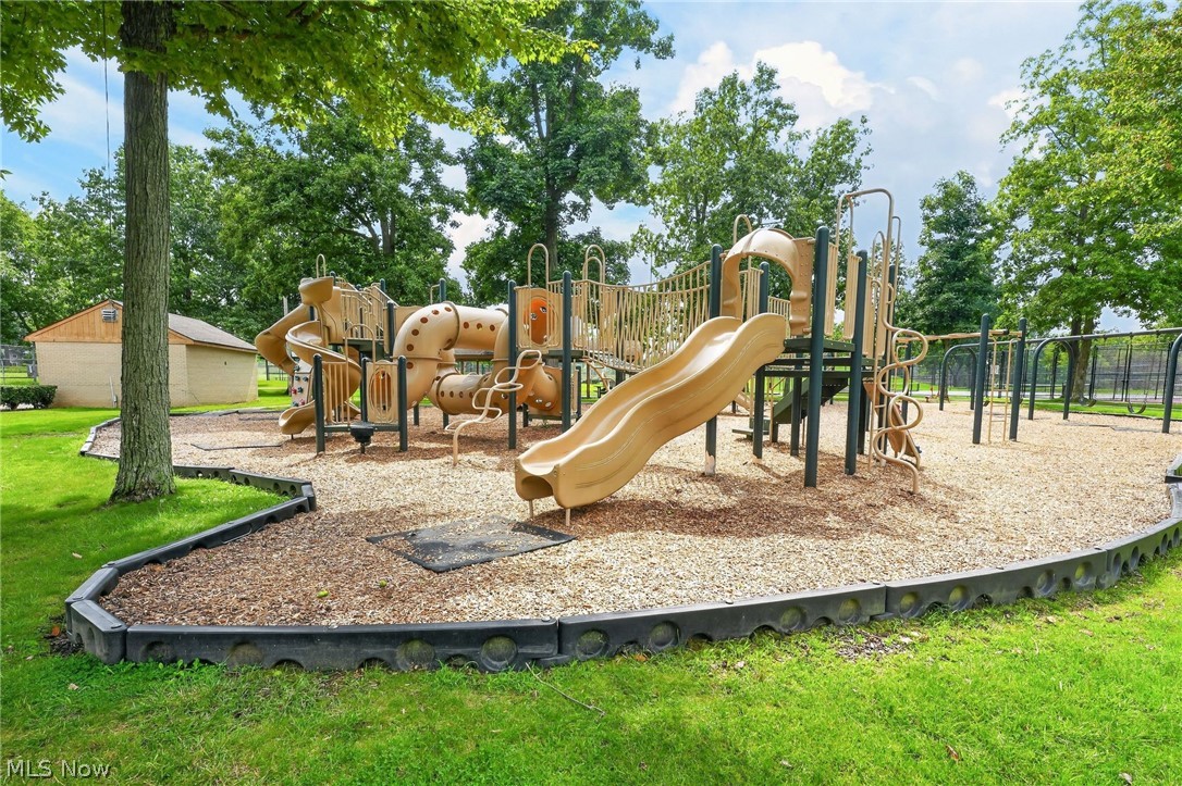 1887 Brainard Road Lyndhurst OH 44124
