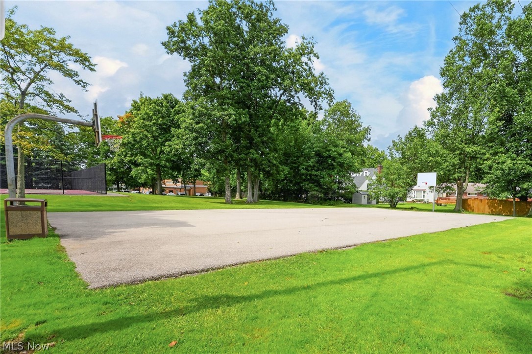 1887 Brainard Road Lyndhurst OH 44124