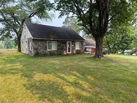 2789 Union Avenue NE Minerva OH 44657