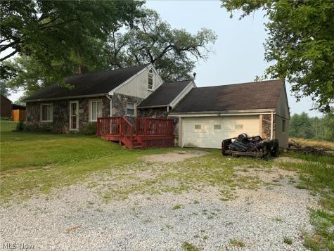 2789 Union Avenue NE Minerva OH 44657