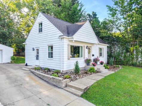 1195 Sawyer Avenue Akron OH 44310