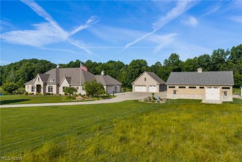 7067 Akron Avenue NW Canal Fulton OH 44614
