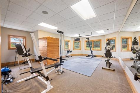 7067 Akron Avenue NW Canal Fulton OH 44614