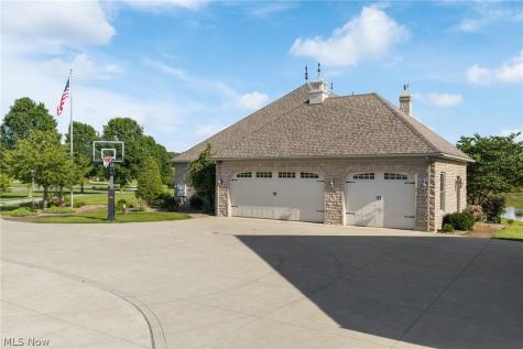 7067 Akron Avenue NW Canal Fulton OH 44614