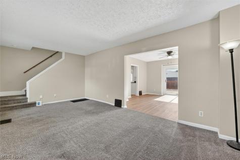 539 Lloyd Street Barberton OH 44203