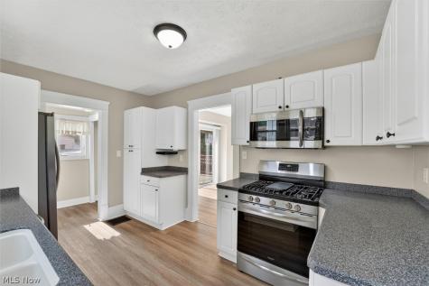 539 Lloyd Street Barberton OH 44203