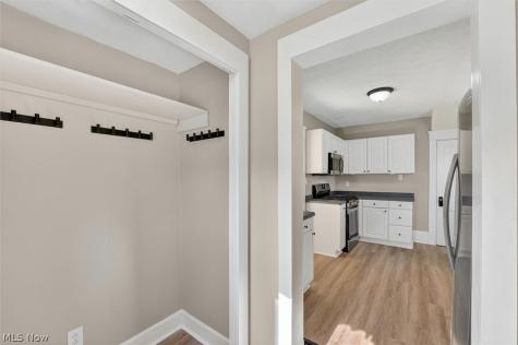 539 Lloyd Street Barberton OH 44203