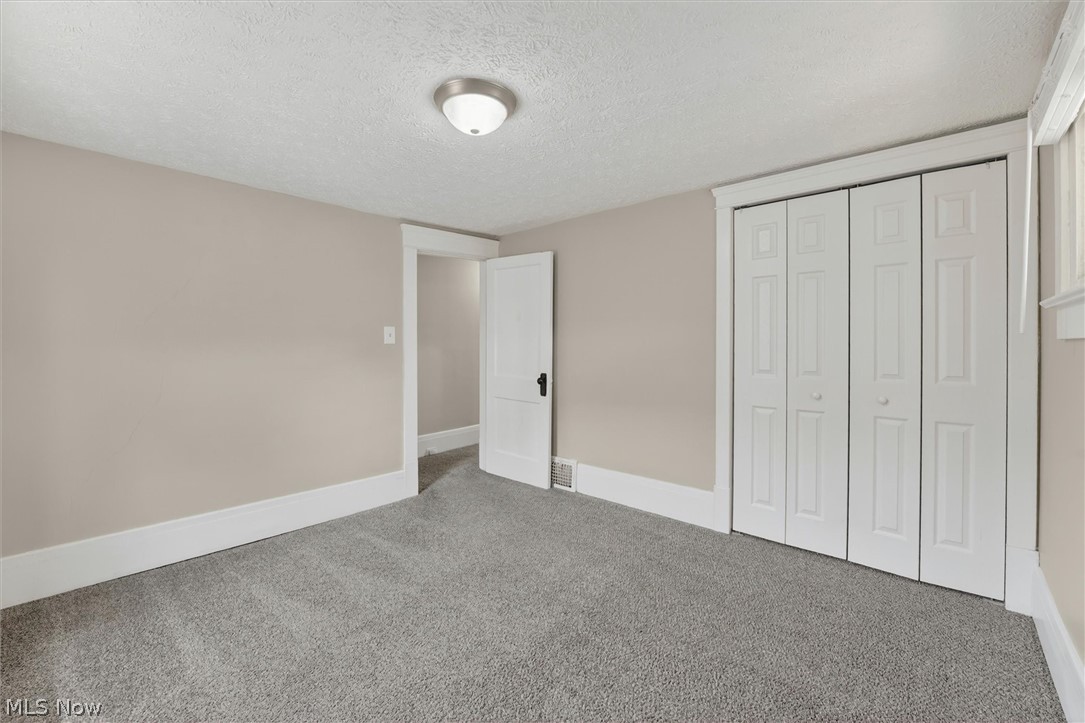 539 Lloyd Street Barberton OH 44203