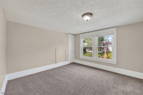 539 Lloyd Street Barberton OH 44203
