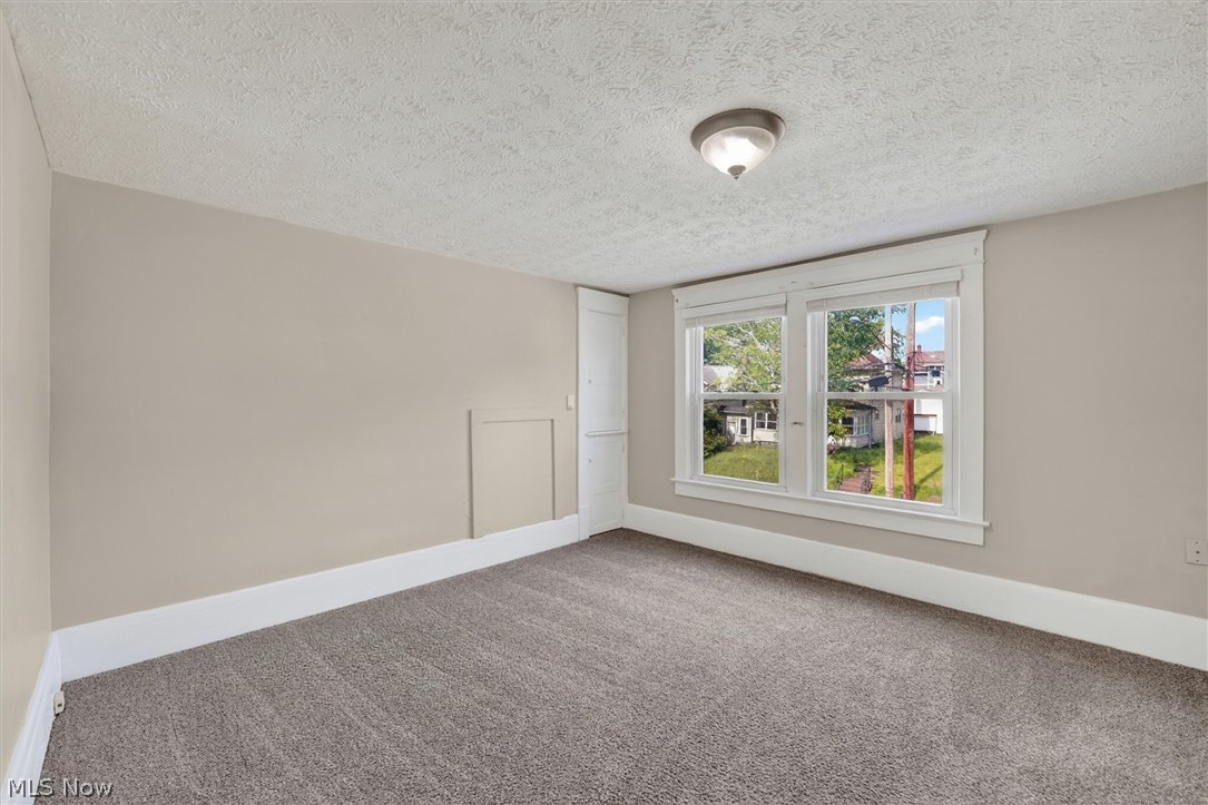539 Lloyd Street Barberton OH 44203
